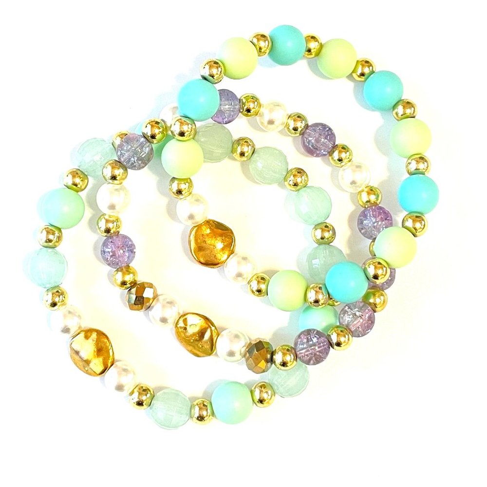 "Love and Peace V" Bracelet and Pearls Gold Plated Beads by Patricia Adelson